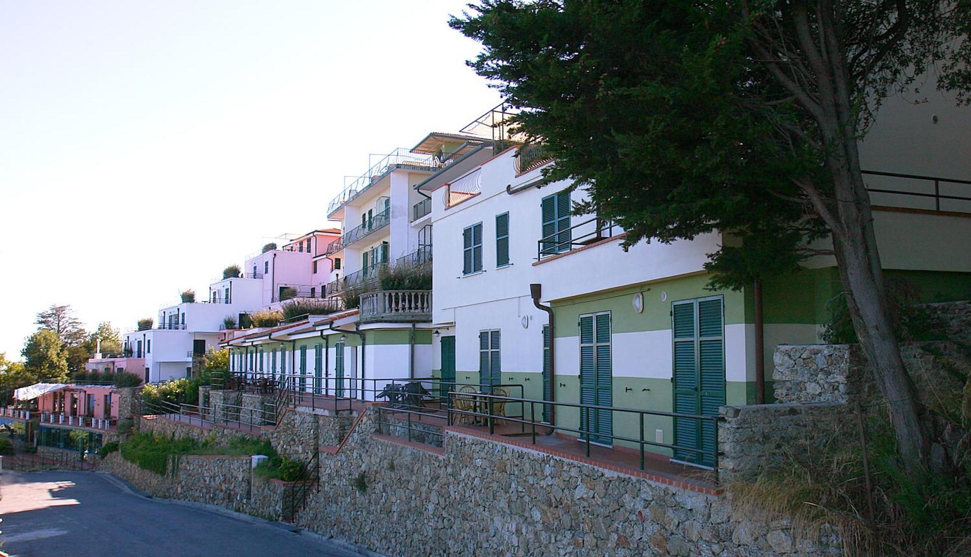 Residence Borgo San Sebastiano ベルジェッジ エクステリア 写真